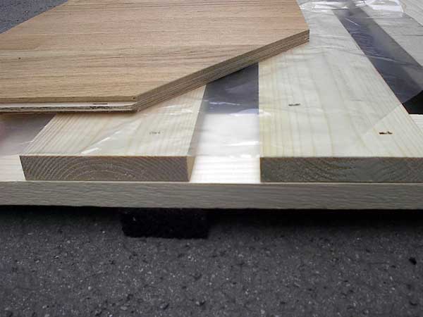 Suelo de Madera Duradero para Canchas de Squash – Agarre Perfecto con COURTWALL®